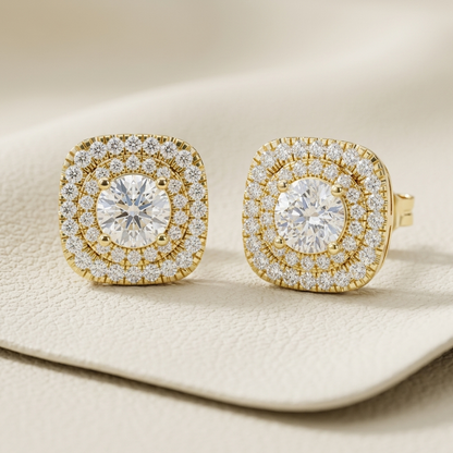 Runde Diamant-Ohrstecker mit doppeltem Halo und Krappenfassung | 18K Gold